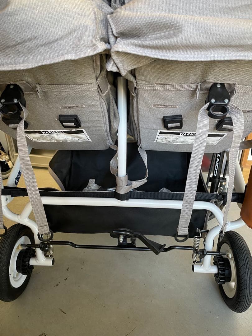 【美品・使用回数少なめ・マット付き】 エアバギーココダブルEXフロムバース