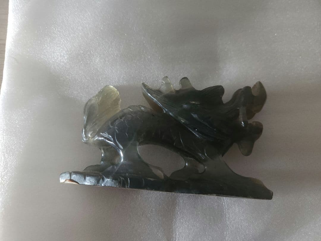 中国　天然石 晶石　龍 ？　置物　箱入り　ヴィンテージ