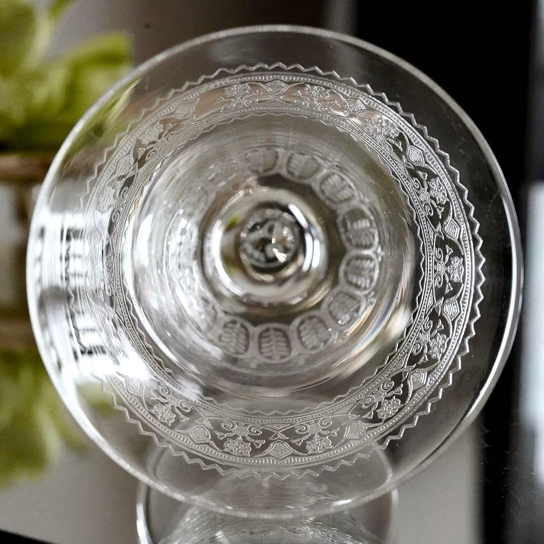 可憐なオールド バカラBACCARAT《セギュール 》アペリティフ ワイングラス