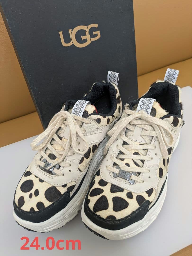 UGG×Atmos コラボ スニーカー