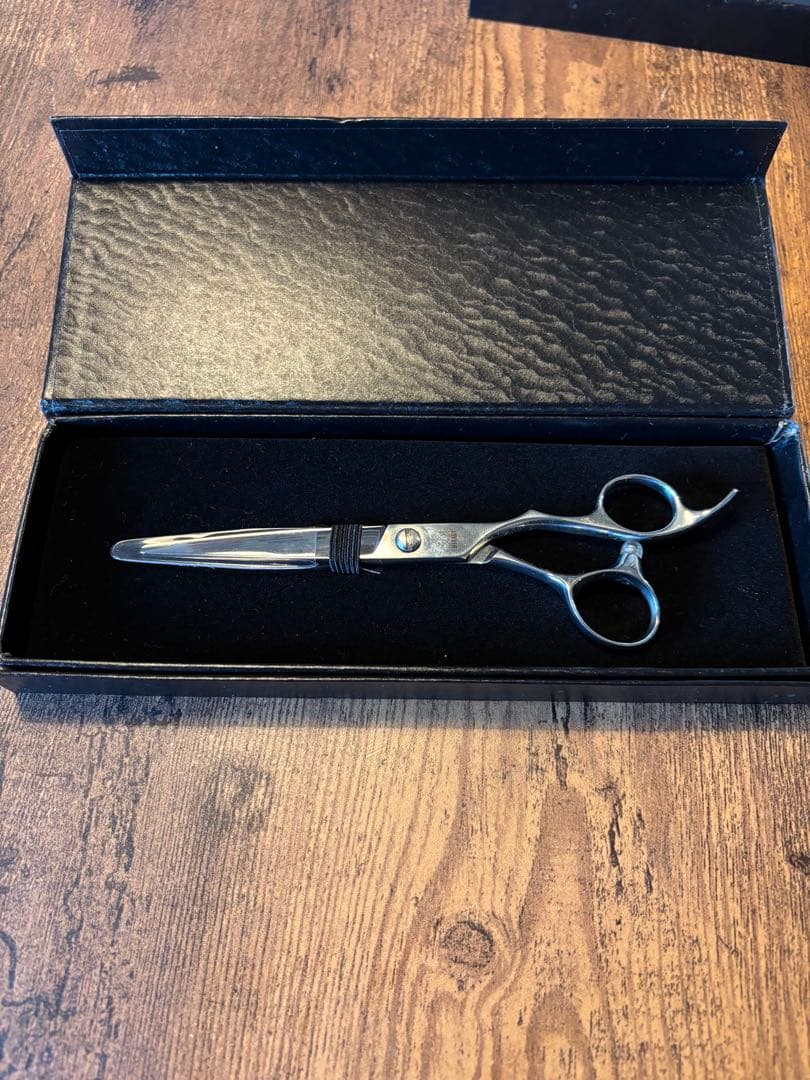 光　プロ用シザー 専用ケース付き