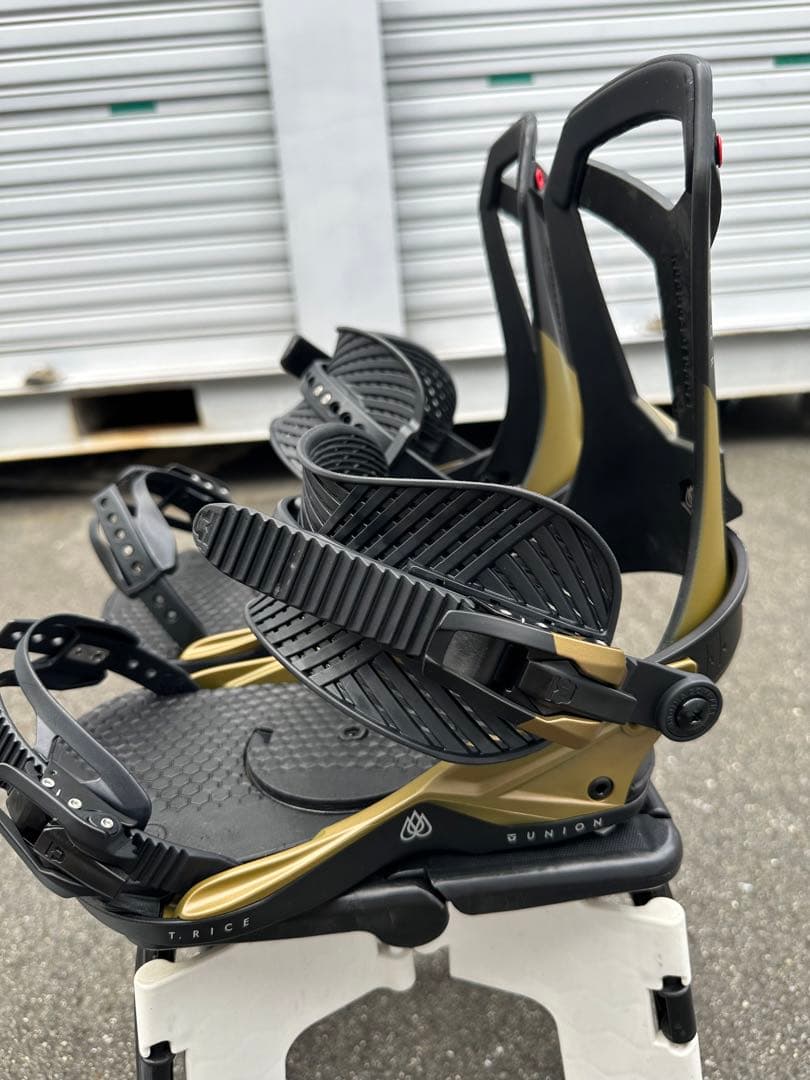 UNION FALCOR スノーボードビンディング Mサイズ