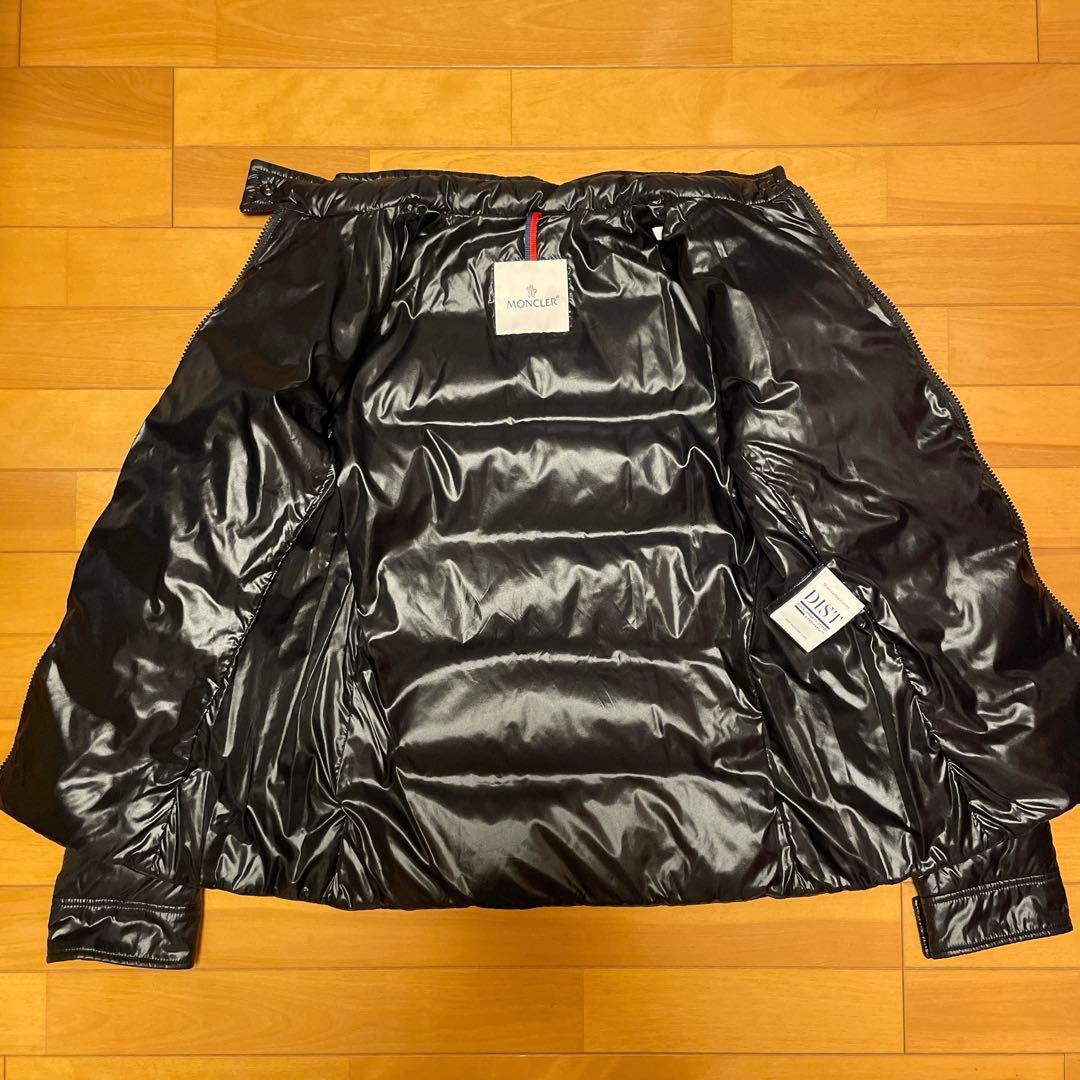 モンクレール 2022年製 SANGATTE バイカー風 ダウン 黒 3 美品