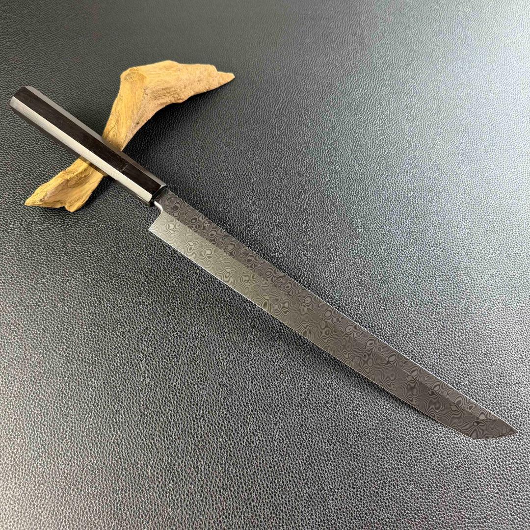 9658 新品 ダマスカス 先丸包丁 尺 渦潮紋 105層 黒檀黒水牛角八角柄