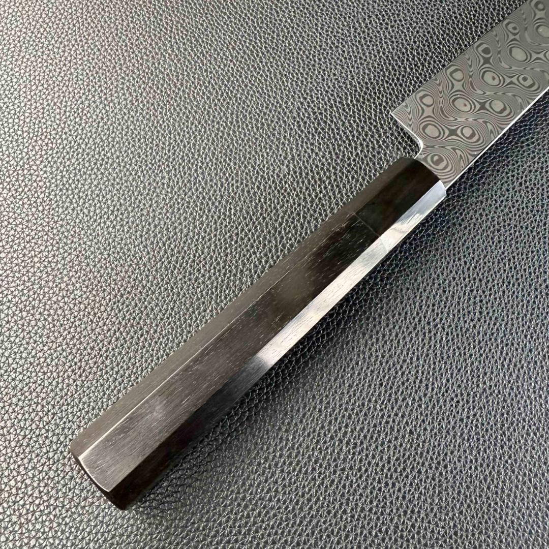 9658 新品 ダマスカス 先丸包丁 尺 渦潮紋 105層 黒檀黒水牛角八角柄