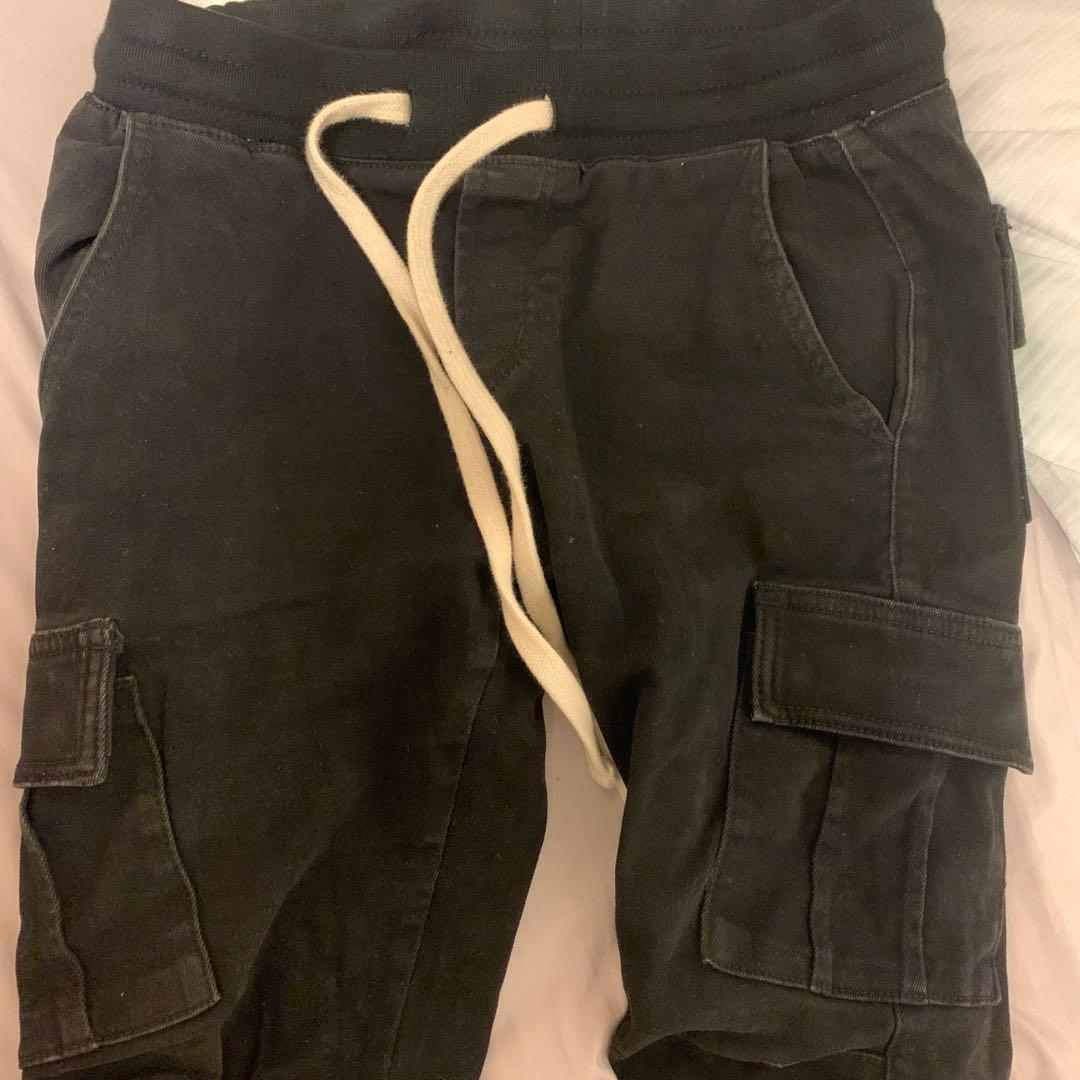 ミニマルカーゴパンツ