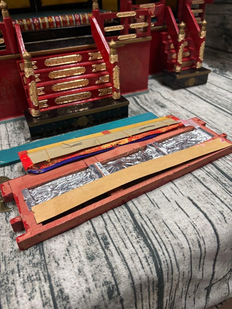 【ジャンク】平和殿　お雛様　置き方作り方不明　傷み大　アレンジ用　時代物　レトロ