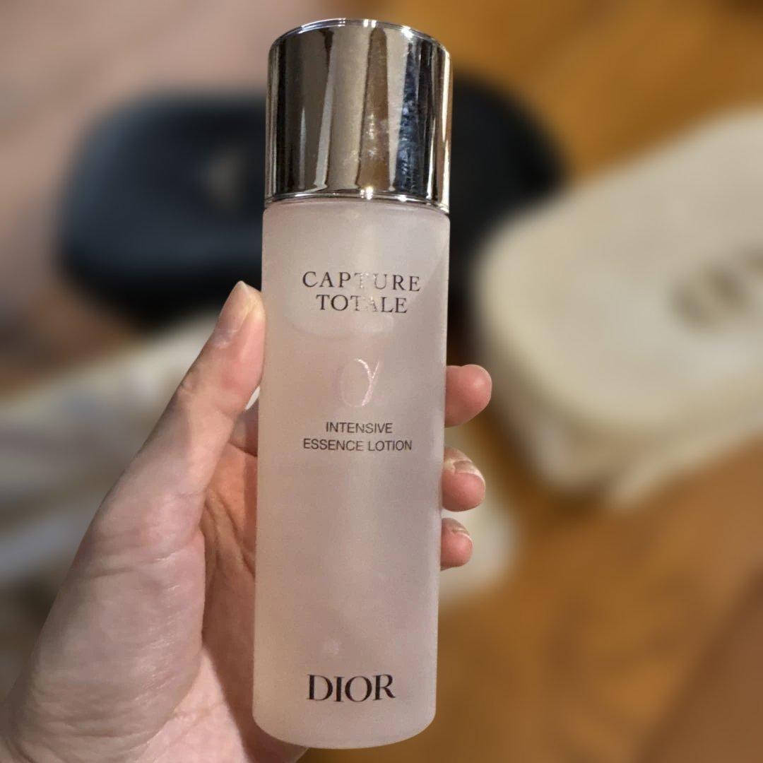 お買い得！Dior ホリデーポーチ ジャドールミニ香水　カプチュールローション他