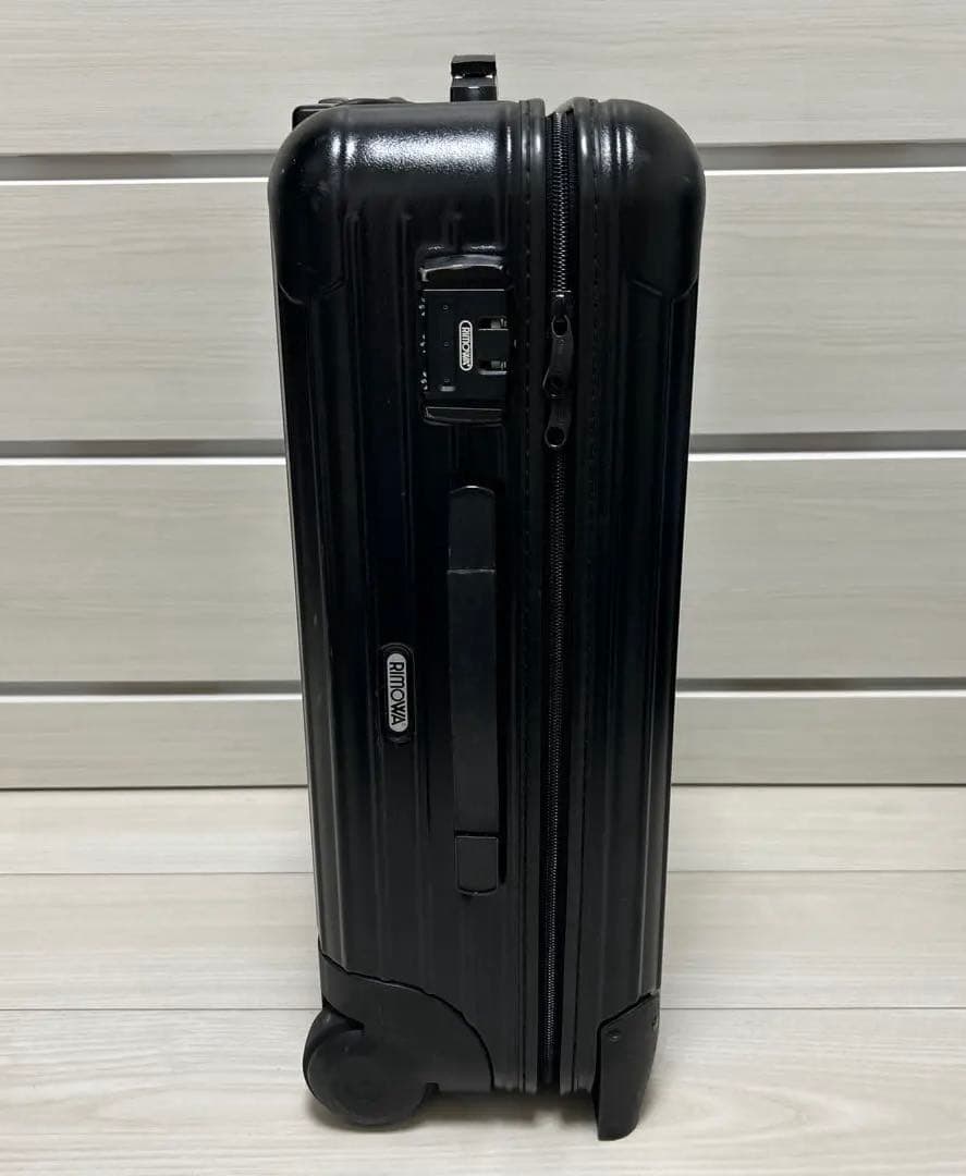 リモワ　RIMOWA スーツケース ブラック TSAなし　2輪　廃盤品