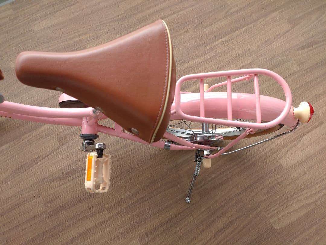 ブリヂストン　HACCHI（ハッチ）16インチ　HC162 ピンク