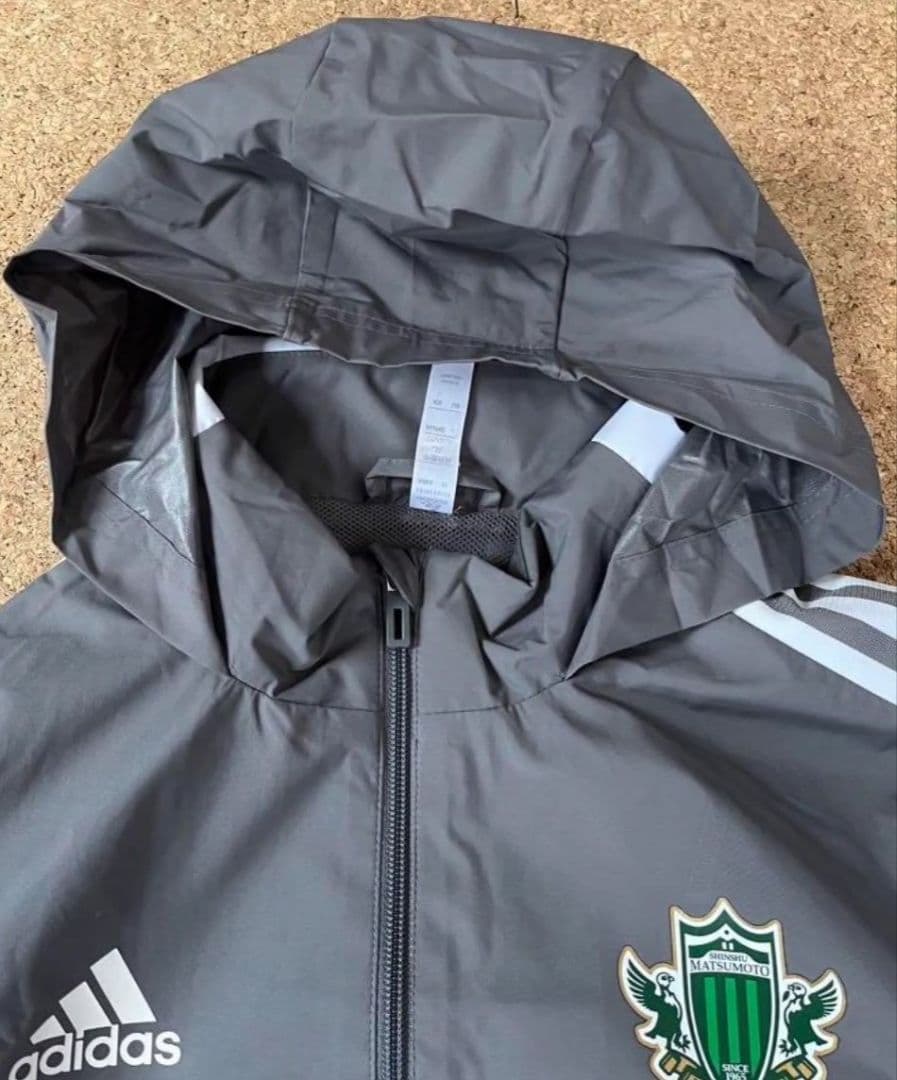 だ*い様 最終値下げ　松本山雅　adidas フード付きジャケットLサイズ