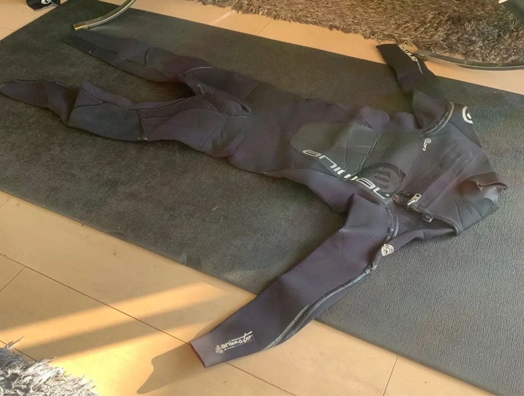 Animalウェットスーツ　サイズM 2mm