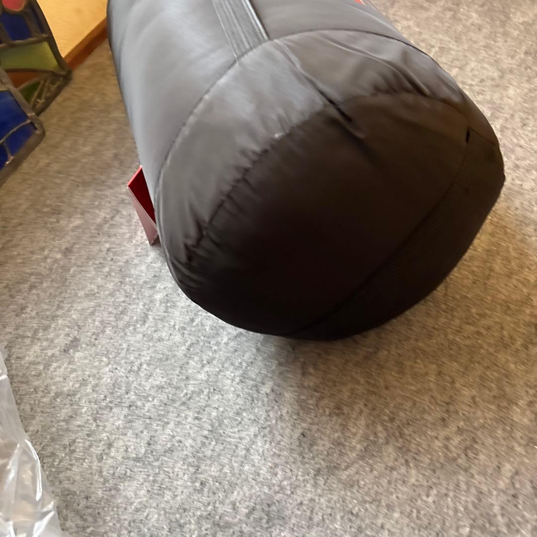 新品未使用　ICE- 1500 シュラフ 1500g 防災野外キャンプ