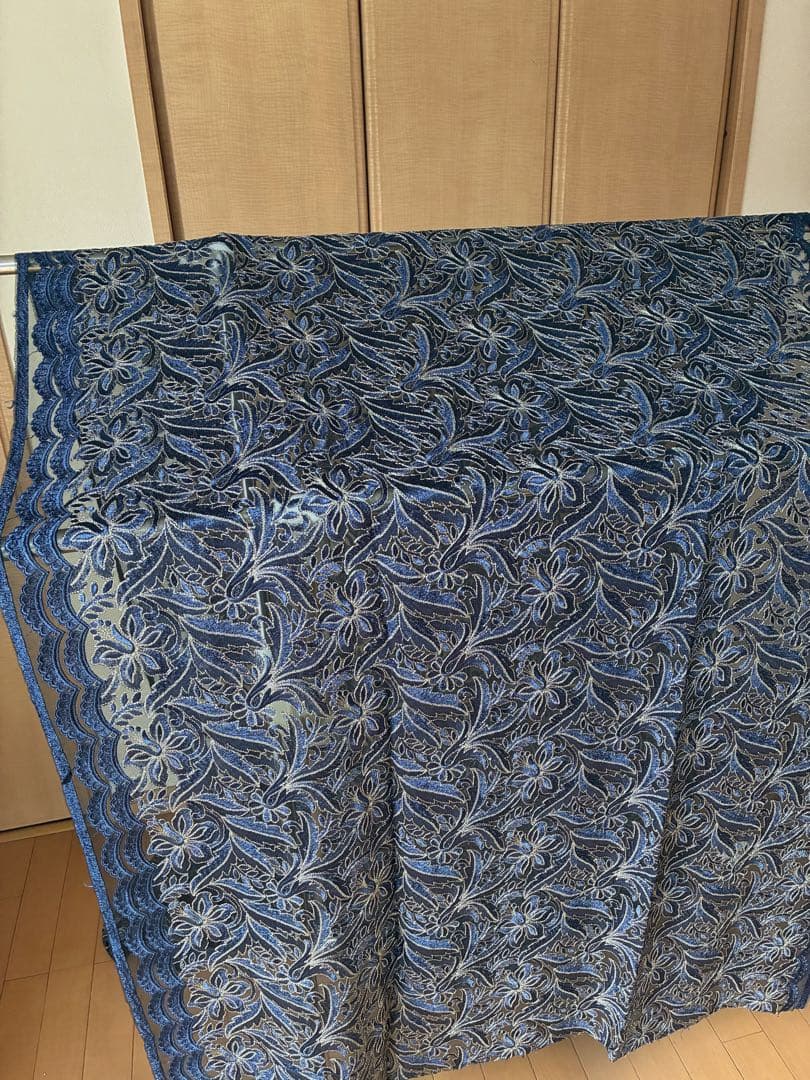ネイビーとゴールドの刺繍レース 幅90㎝長さ385㎝