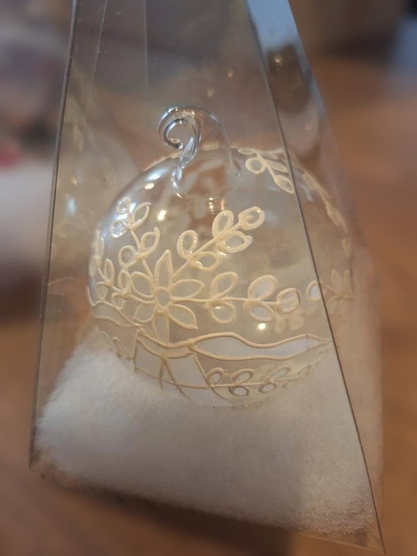 クリスマスオーナメント　手書きグラスボール　オーストリア製