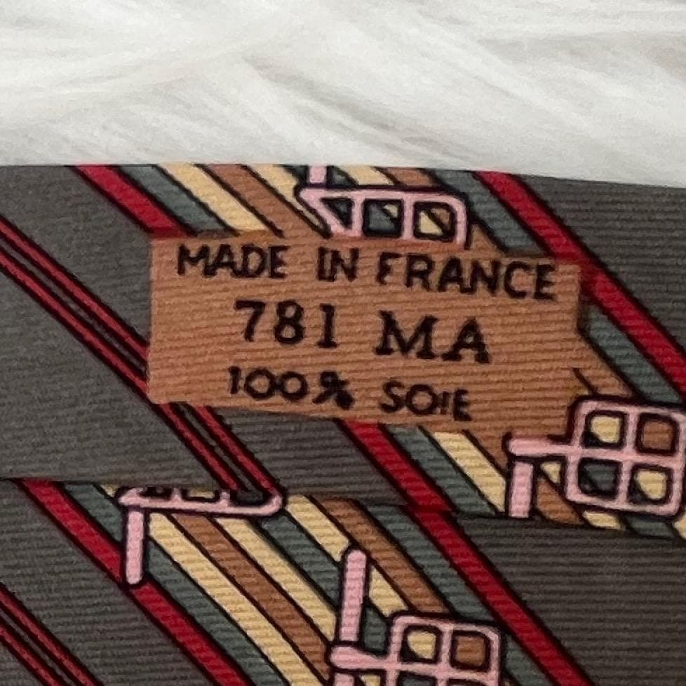 新品未使用品✨エルメス　HERMES ネクタイ　シルク100％　袋付き