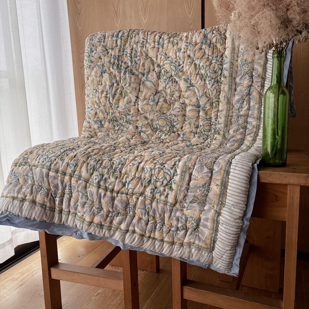 未使用※インド ブロックプリント 中綿入りベビーキルト ソフトイエロー　ラグ