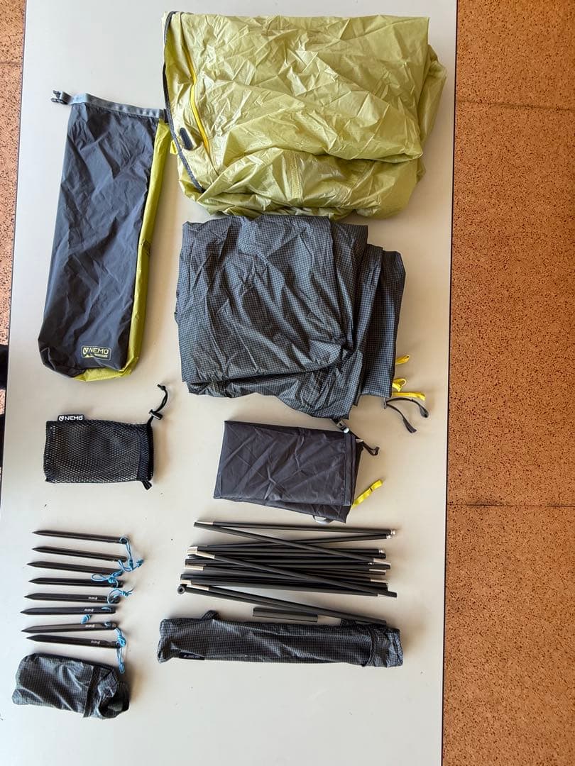 【最終値下げ】ニーモ　タニ　オズモ　2P フットプリント付き