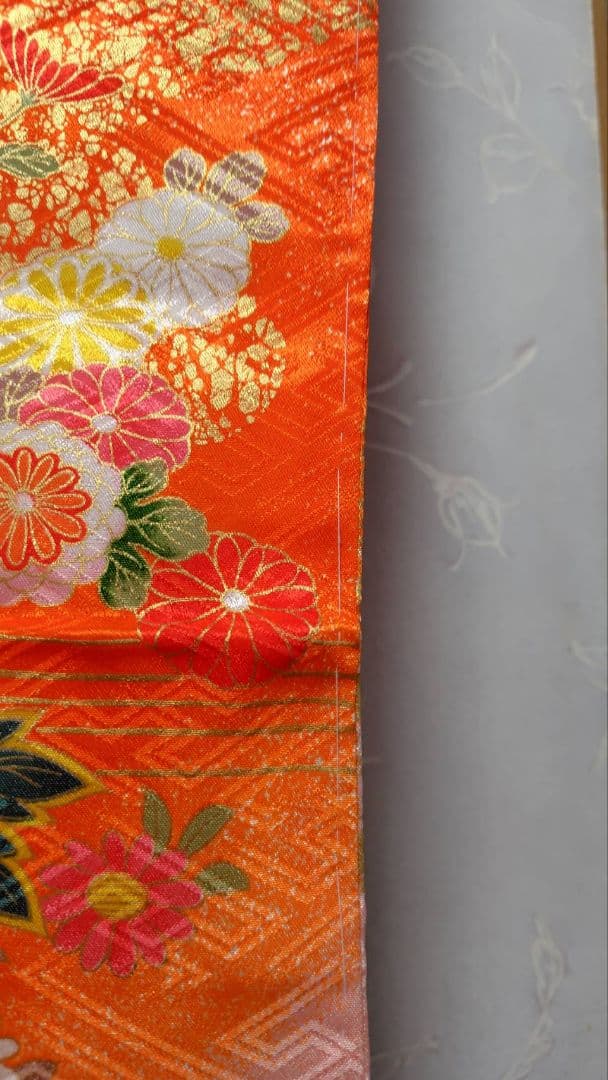 RK559子供着物四つ身7歳前後用着丈134センチ裄丈55センチ美品非常に綺麗