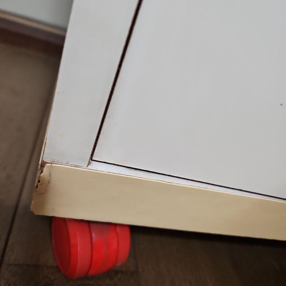 ホワイトとピンクのカウンターワゴン　昭和レトロ