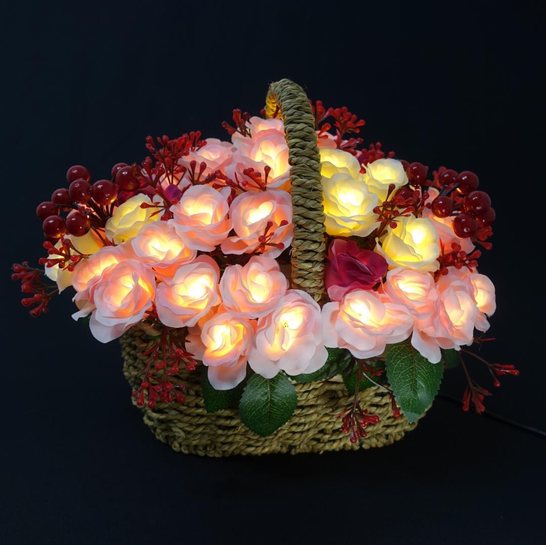 フラワーアレンジメントが上品に光ります　専用電源アダプター