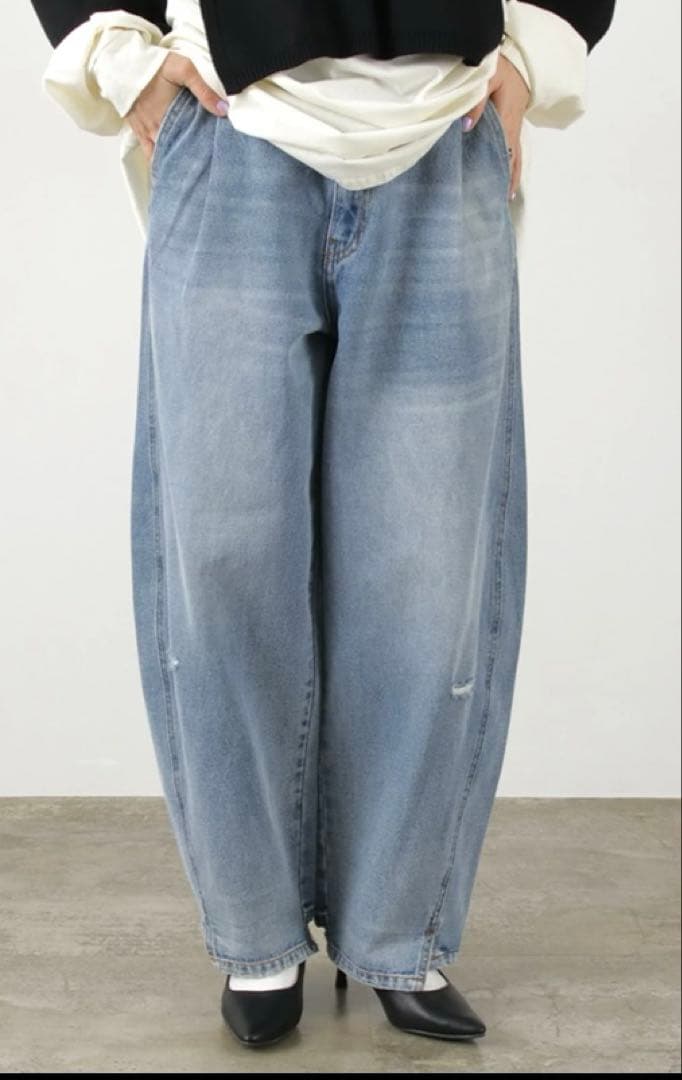 YEEN カーブデニムパンツ　40サイズ