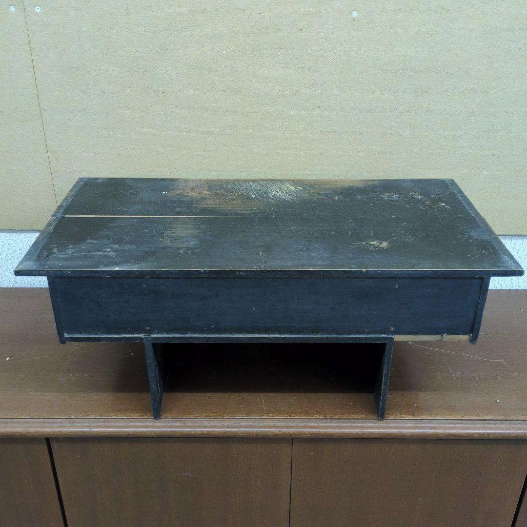 古い時代の文机 隠し箱付き