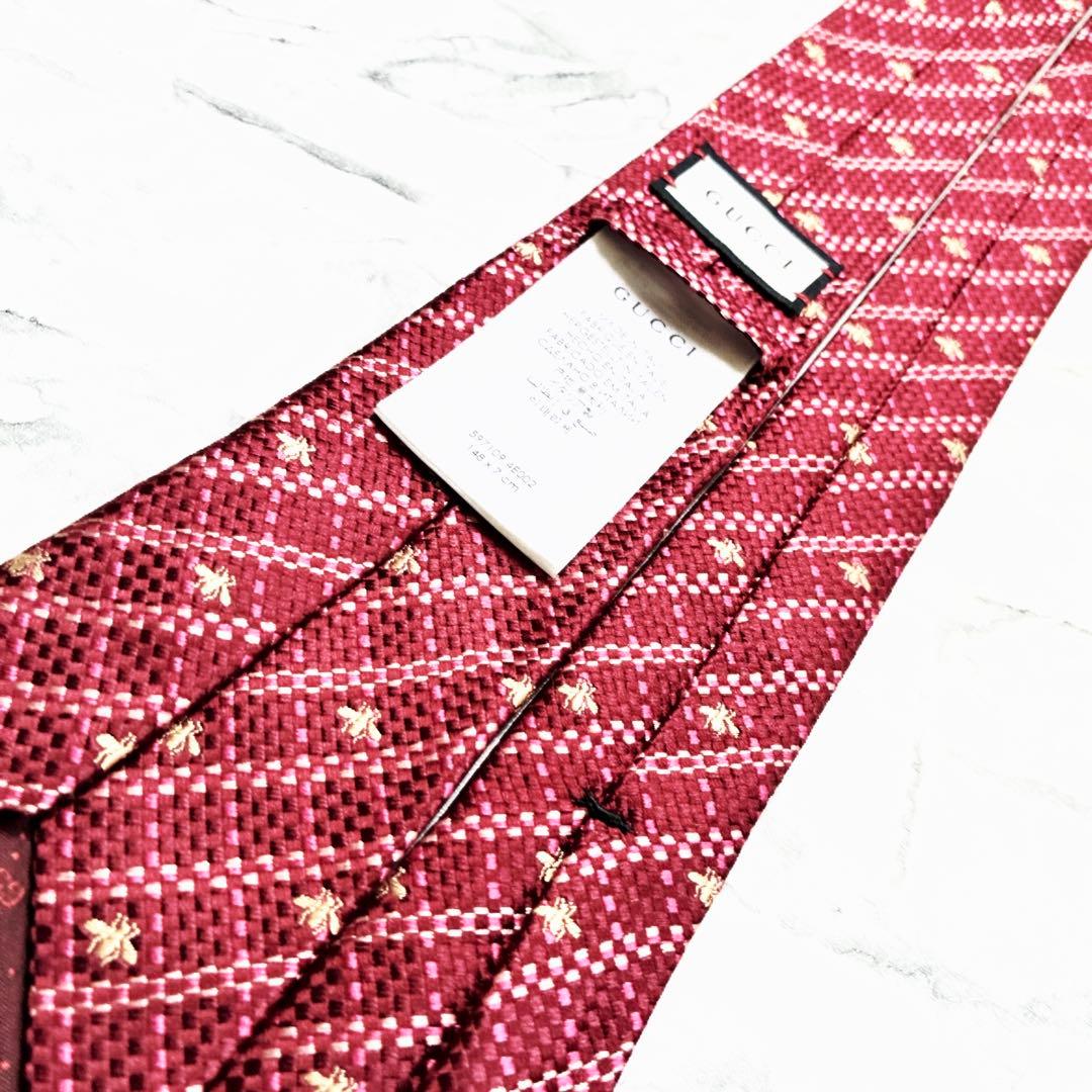 ✨未使用クラス✨GUCCI 現行　蜂　総柄　格子柄　ドット柄　レッド　ネクタイ