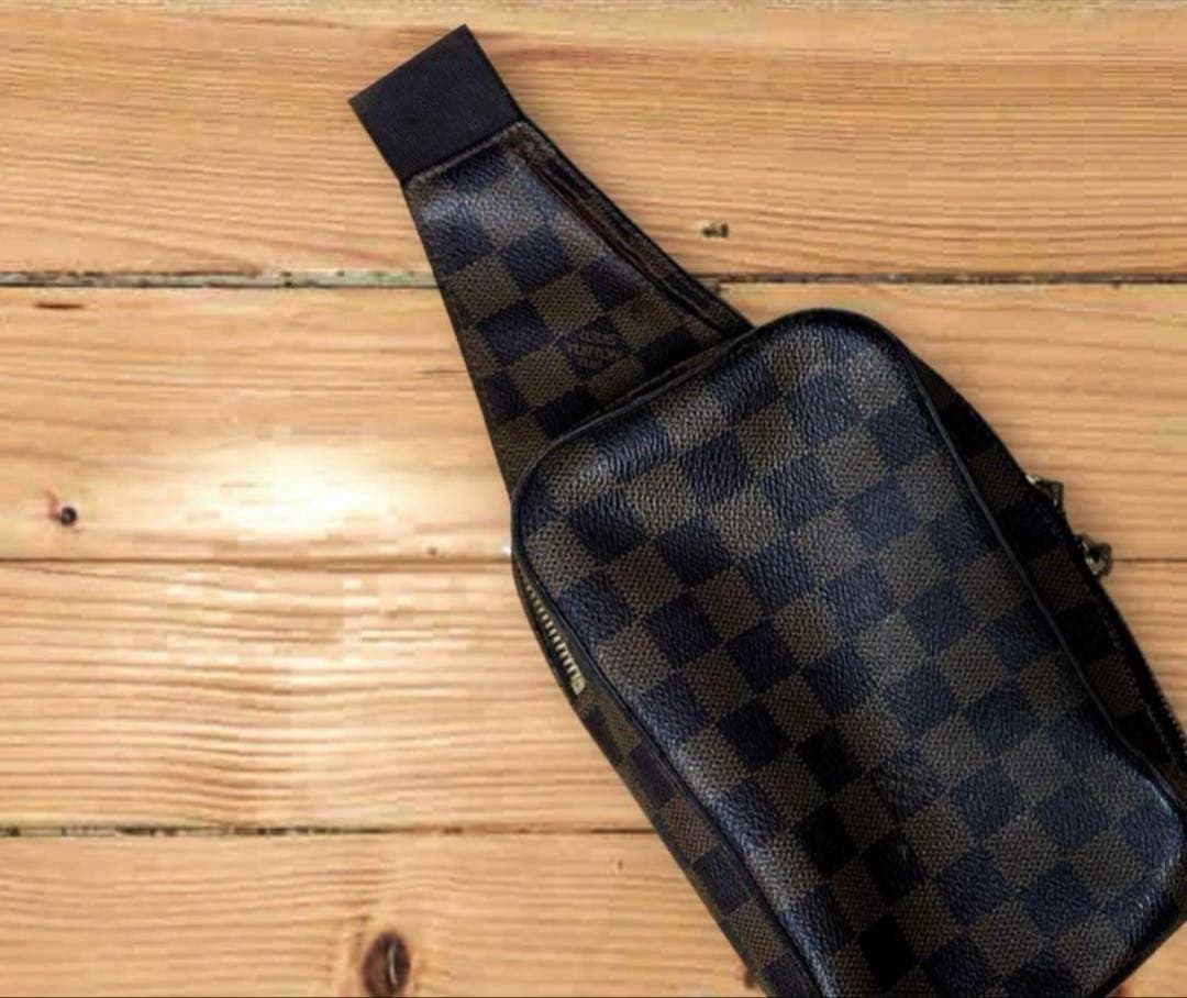 J*t様 LOUIS VUITTON ルイヴィトン　ダミエジェロニマス安心鑑定