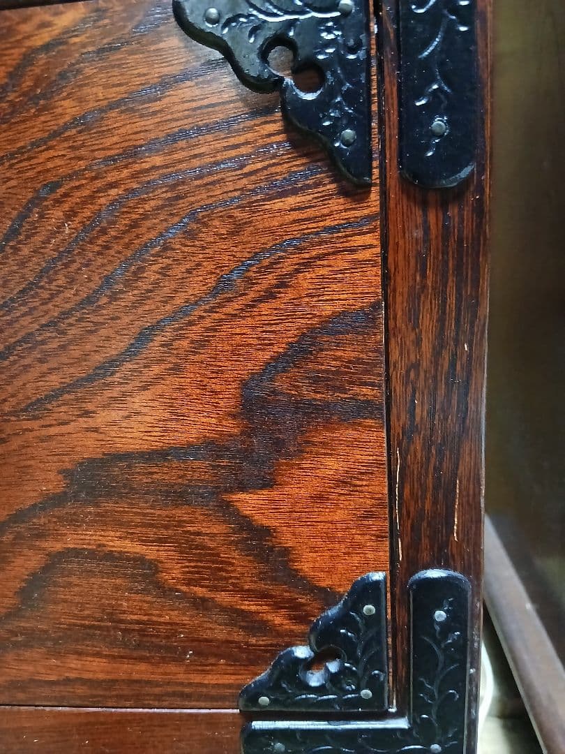 岩谷堂箪笥 和箪笥 南部鉄器　欅　漆塗り 伝統工芸 5段7杯チェスト