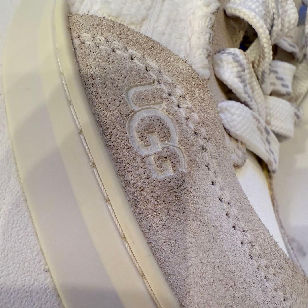 UGG アグ 厚底スニーカー 22.5cm 白 ベージュ系 美品 人気商品♡