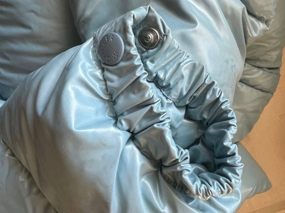 Moncler モンクレール　ダウンジャケット　ベスト　ライトブルー