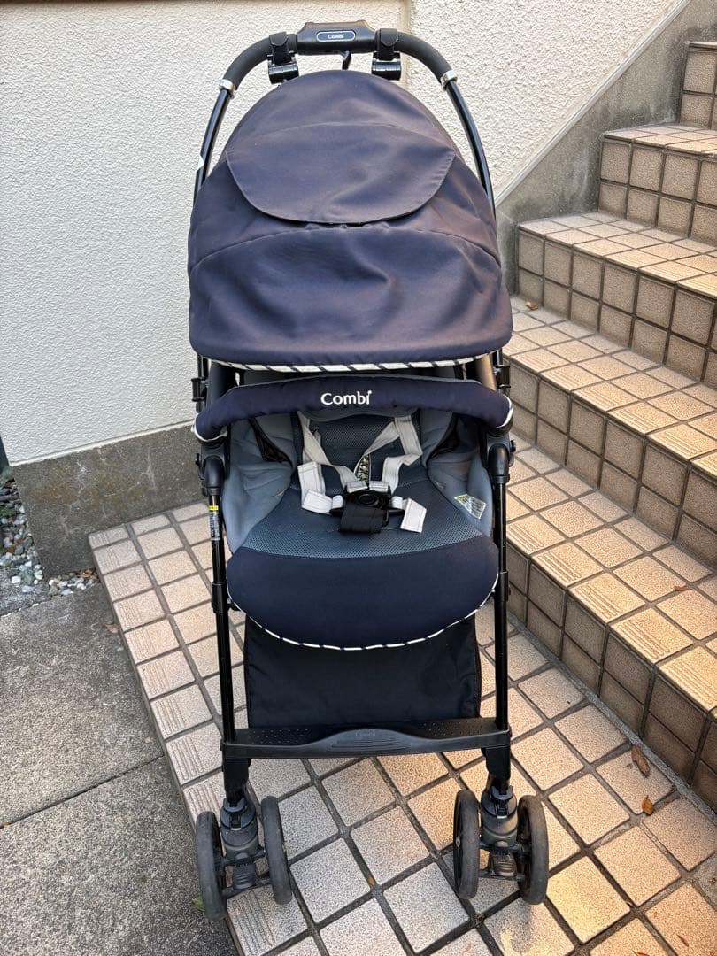 Combi 折りたたみベビーカー スゴカルa 4キャス　Light ネイビー