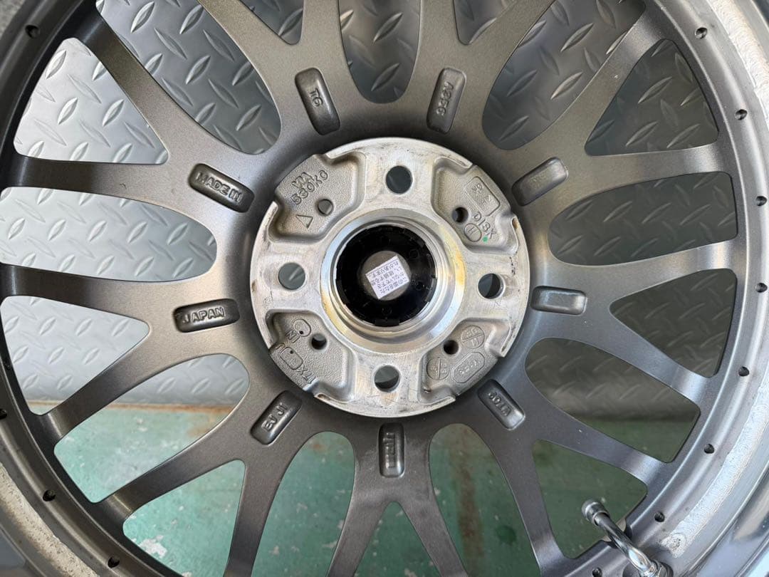 MAVEVICKブランド 165/40R17 4本セット。