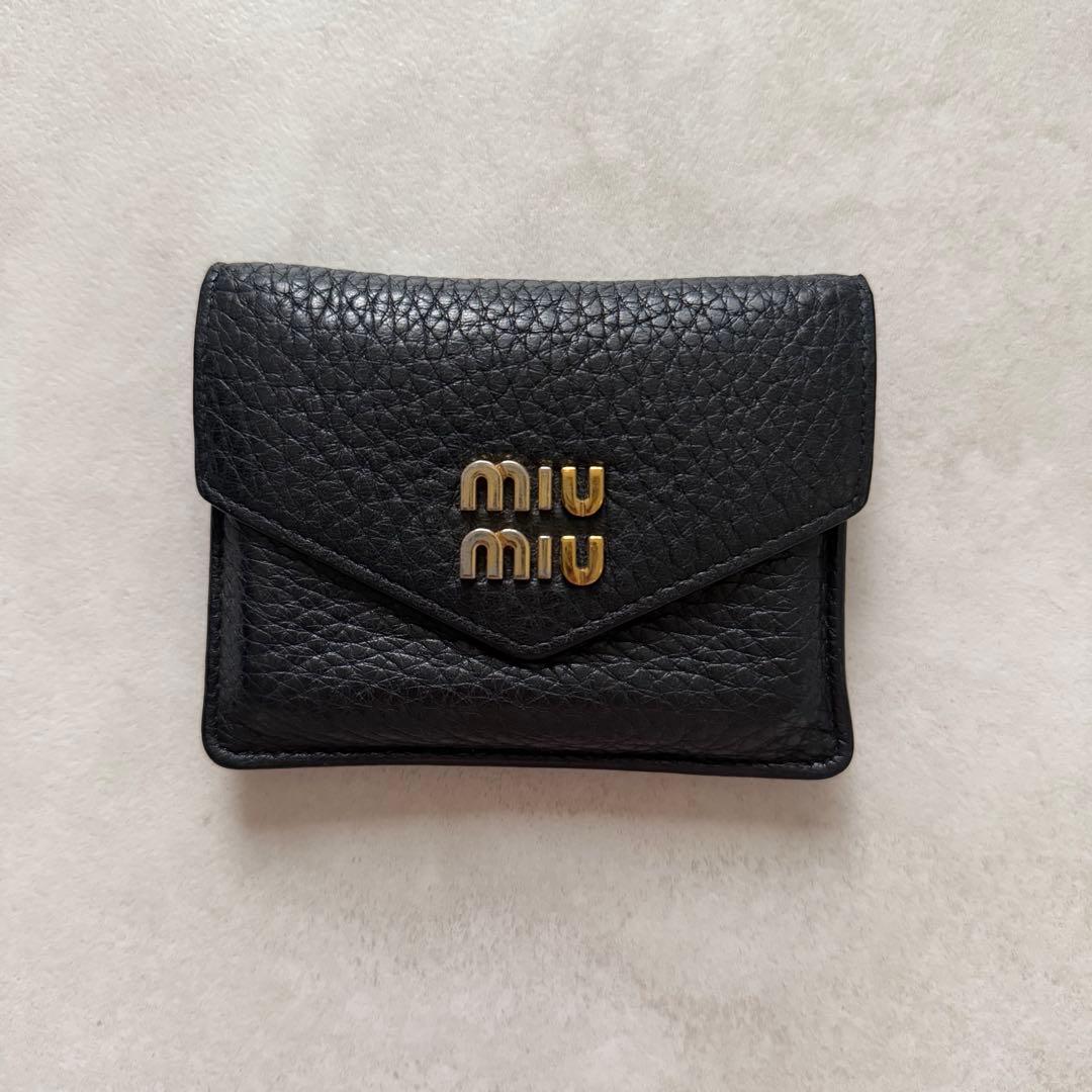 miumiu 二つ折り財布 カードケース ケース レザー ブラック