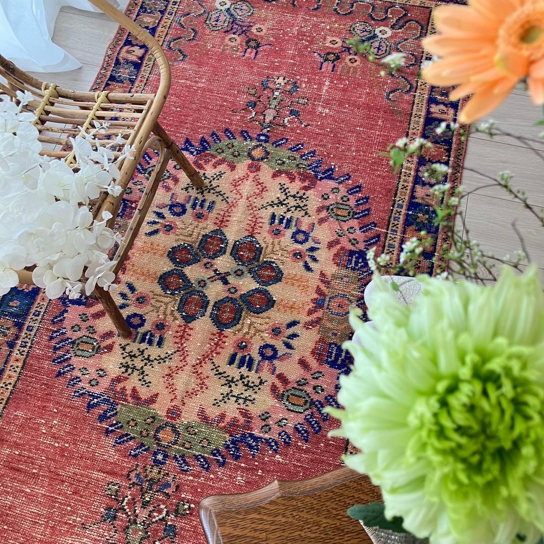 ギュネイラグ✳︎90×182✳︎ピンクレッド　ネイビーブルー　トルコヴィンテージラグ