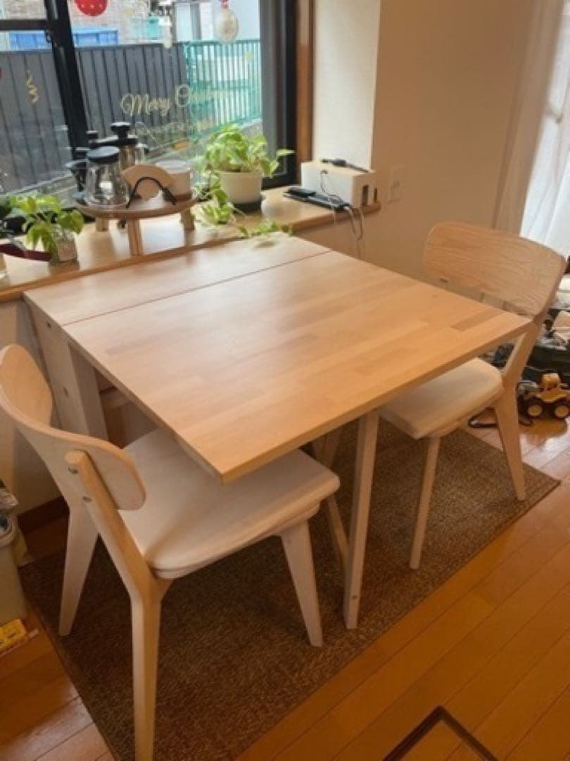 IKEA大人気ダイニングテーブル　ノールデン