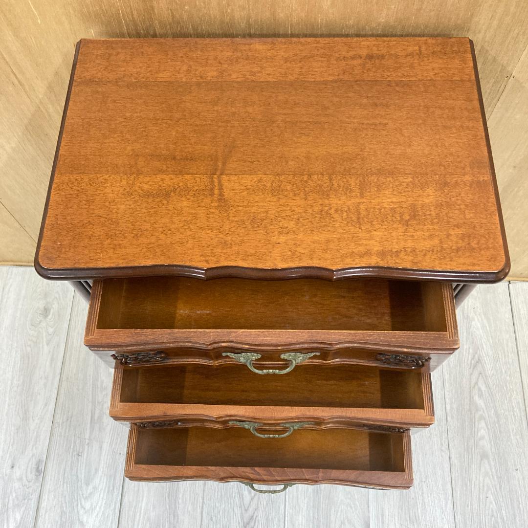 イタリア　猫脚　クラシック　３段チェスト　サイドチェスト