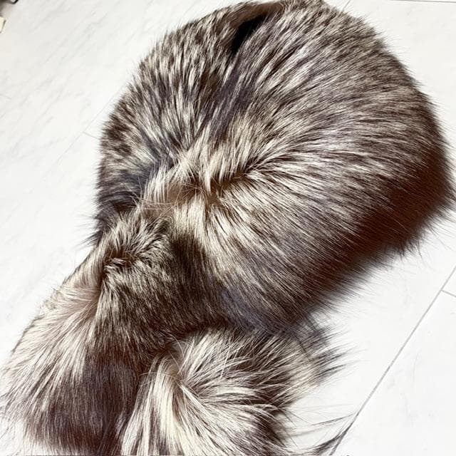 新品未使用★サガフォックス リアルファー ロング肉厚ストール 焦げ茶、毛先は白