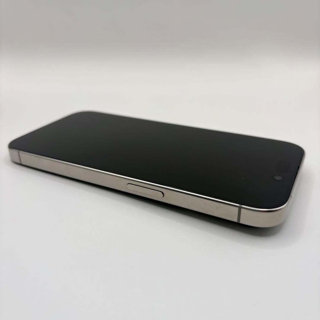 Apple iPhone 15 pro ナチュラルチタニウム 128GB