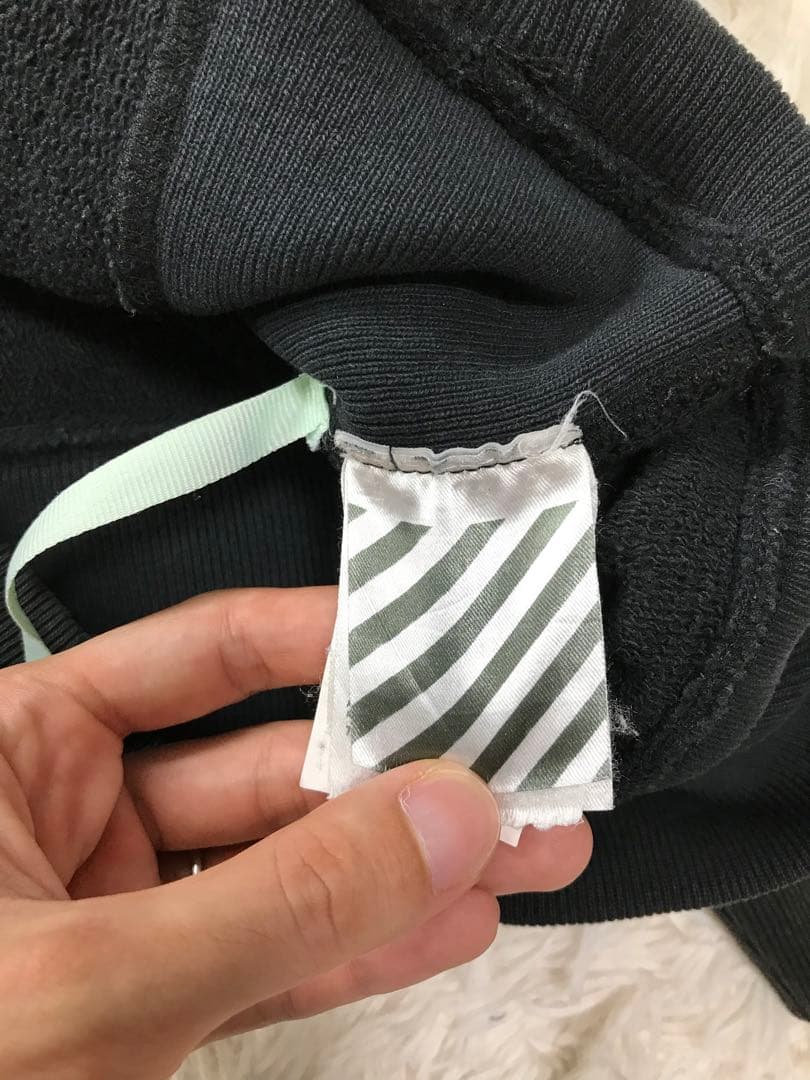 【値下げ対応可能‼️】Off-White × champion パーカー 黒