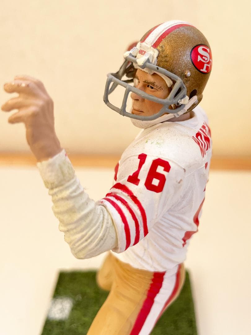 ジョー・モンタナ マクファーレン フィギュア