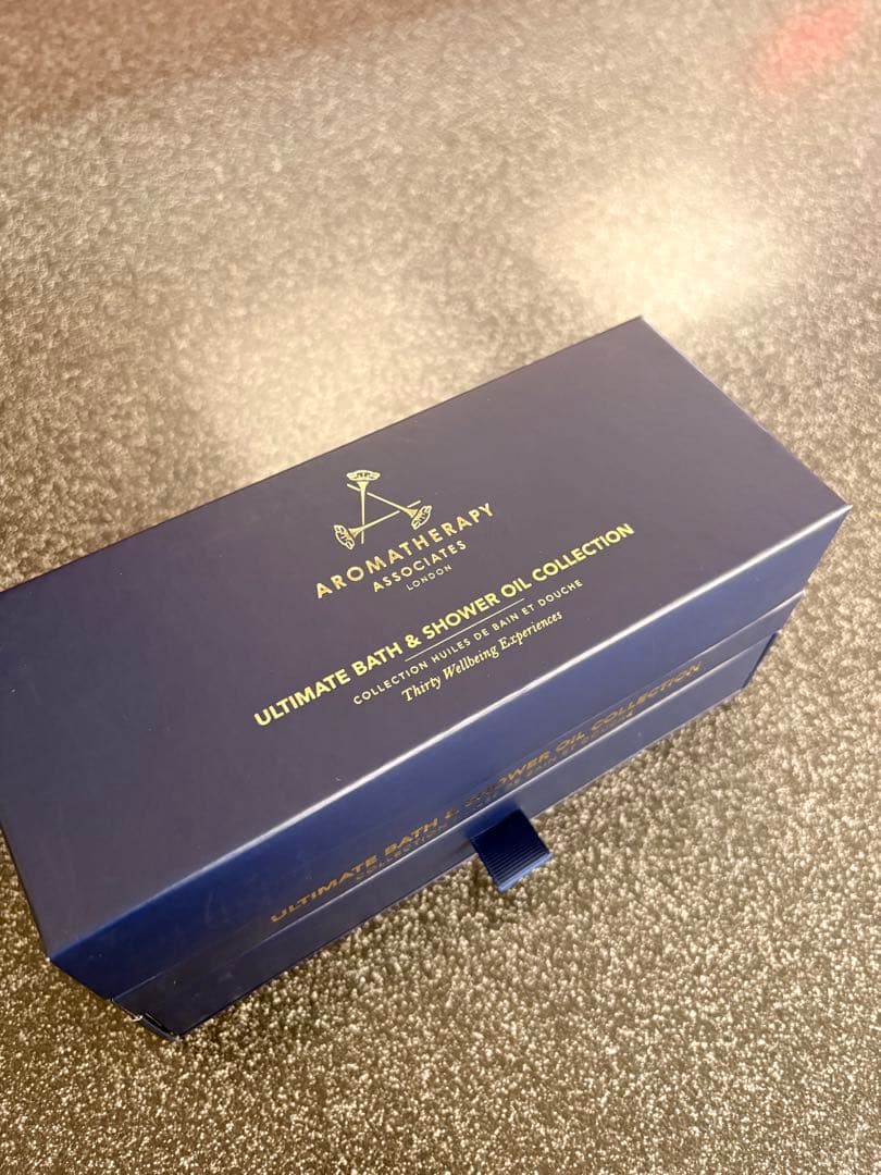 【新品未使用】アルティメットウェルビーイング　アロマセラピーアソシエイツ