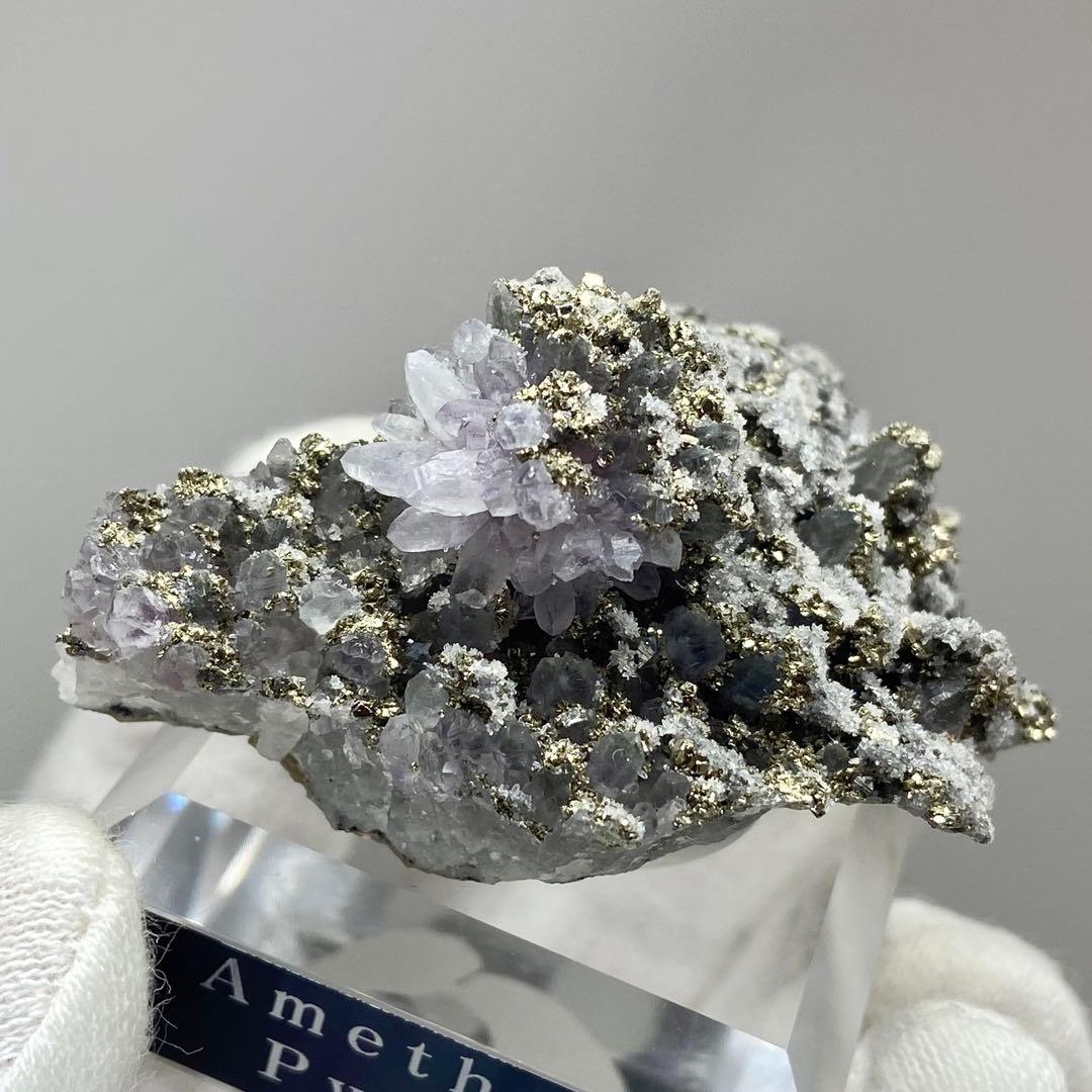 アメシスト　パイライト　紫水晶　黄鉄鉱　鉱物標本　天然石　ストーン　アメジスト