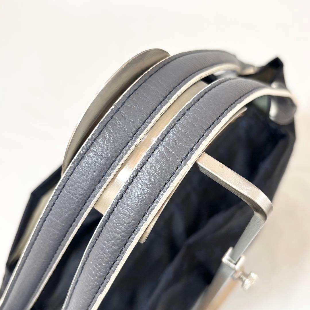 未使用級✨ラシット・トートバッグ手提げ肩掛け ナイロン ポケット多数 A4可