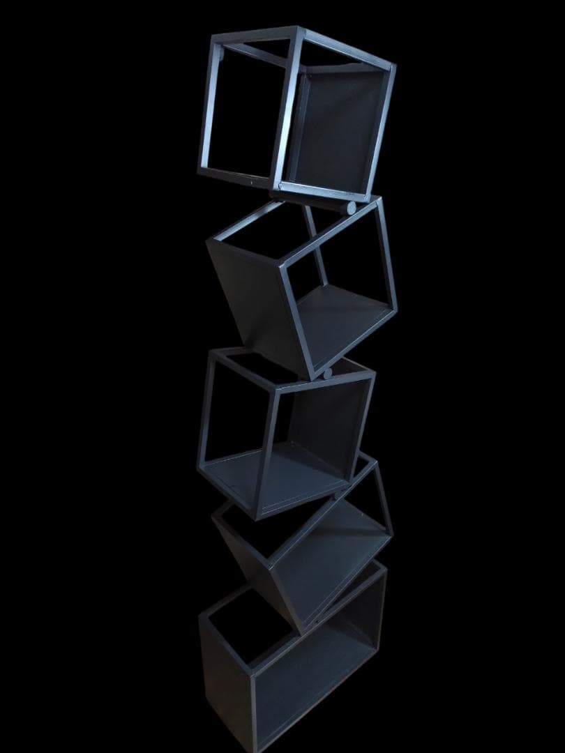 バランスアート本棚