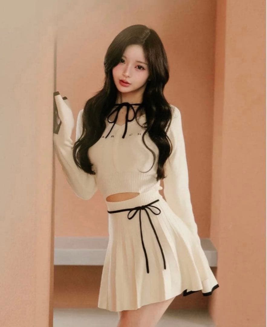 【最安値即日発送】Darichウエストオープンリボンデザインニットミニワンピース