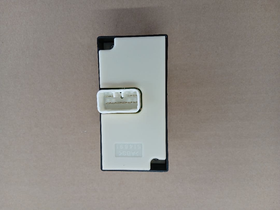 【新品】日野純正パワーウインドゥスイッチ　運転席、助手席セット