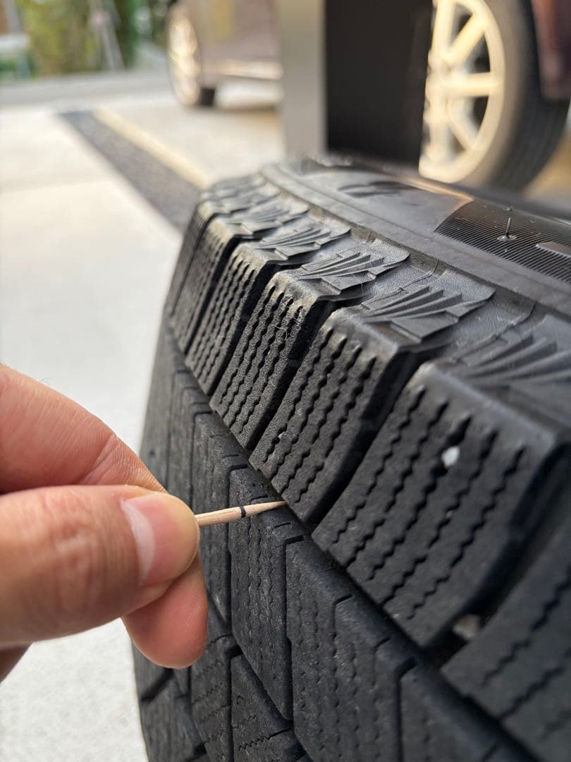 4本同時購入のみBridgeStone冬タイヤ205/65r16&ホイールその1