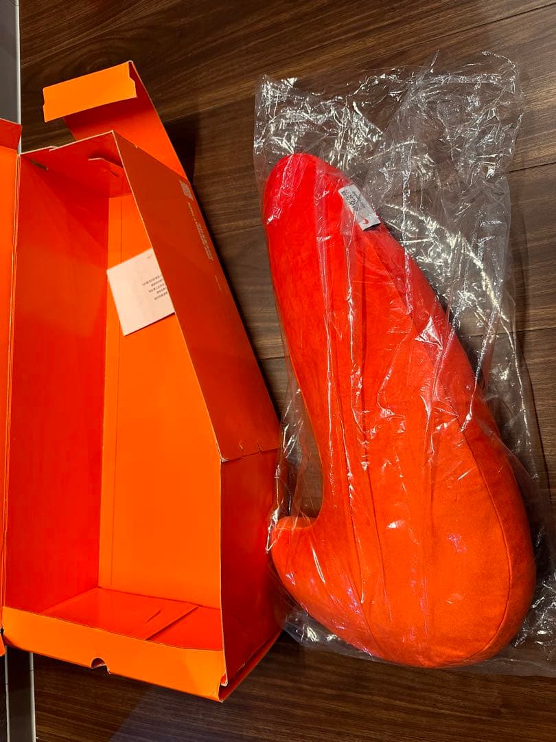 ナイキ　クッション　日本未発売　スウォッシュ